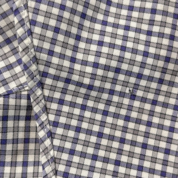 JoS. A. Bank Men’s Traveler’s Collection Tailored Fit Button Down Shirt - Picture 13 of 13